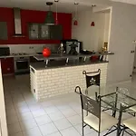 Daire Super Arbore Avec Barbecue Et Parking Valence (Drome)